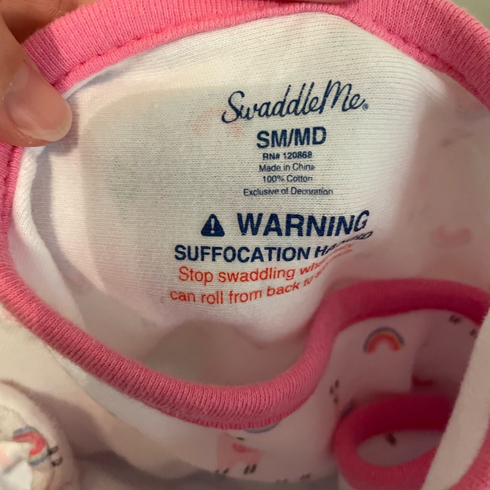 Swaddleme swaddle wrap; gently used; small/medium